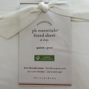 Pottery Barn Queen Fitted Sheet
